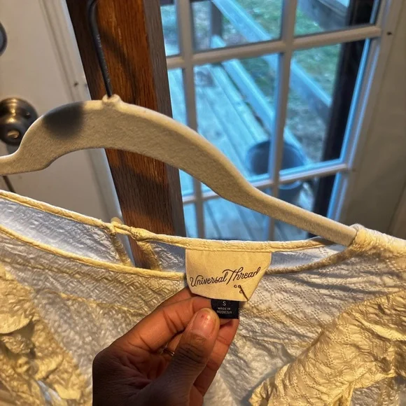 Universal Thread Cream Ruffle Blouse - Picture 2 of 3
